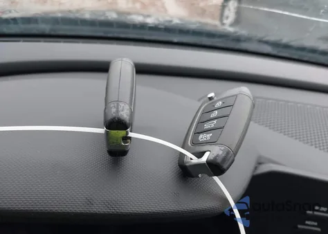 2022 Hyundai Elantra Se z USA, uszkodzony, nr VIN 5NPLL4AG0NH074102